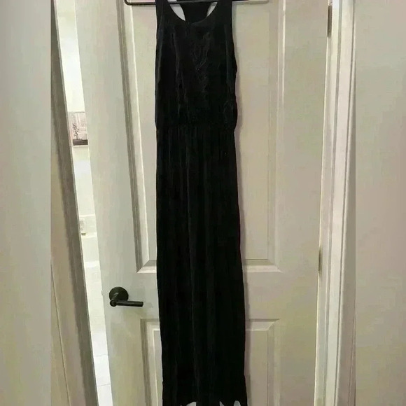 SMALL BLACK MAXI DRESS (soft and stretchy!) - Picture 2 of 4